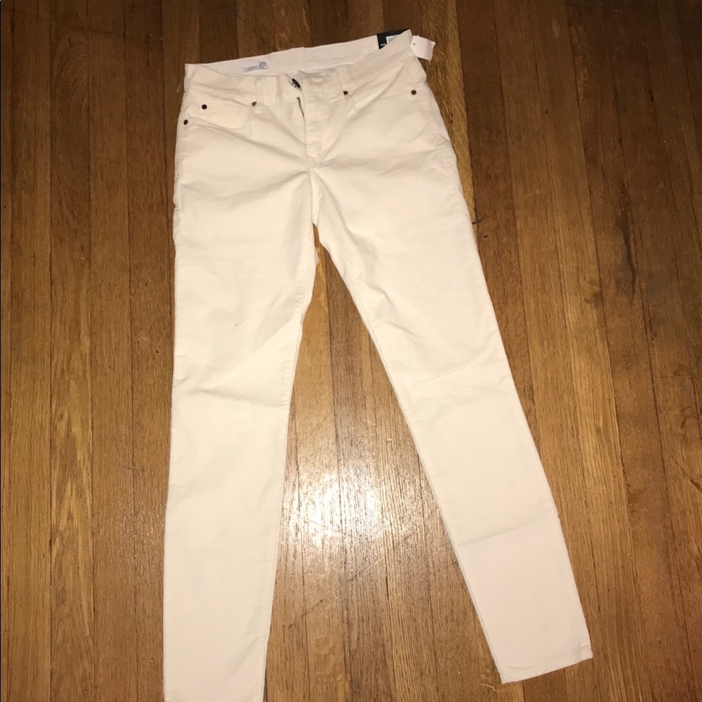NWT Gap 1969 cream corduroy skinny jeans size 26r